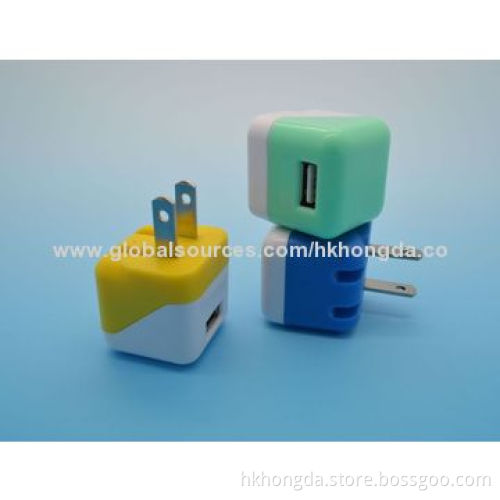 Portable USB mobile phone charger, CE- and FCC-certified, compliant with RoHS Directive